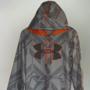 Under Armour sweatshirt